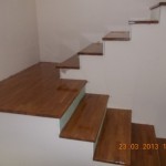 Scara din beton placata cu lemn de fag