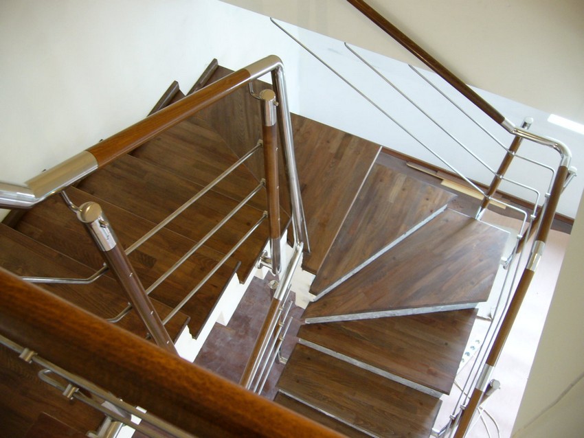 scari interioare lemn