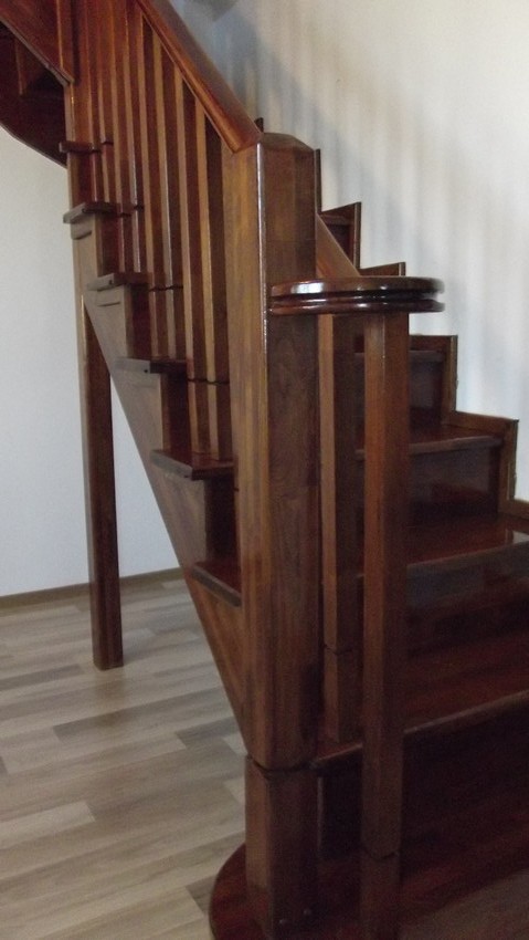 scari lemn interior